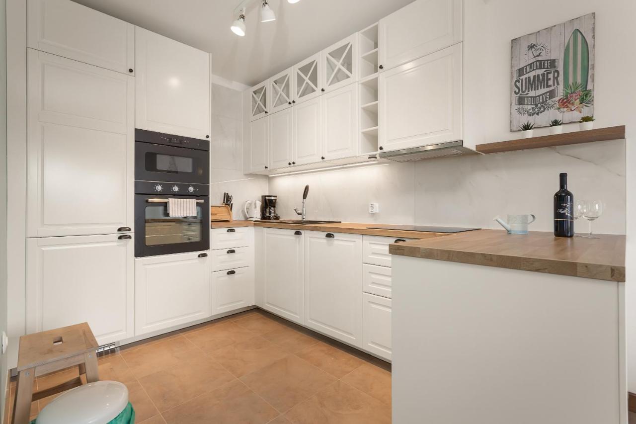 Apartments Cesare With Shared Pool Liznjan Ngoại thất bức ảnh